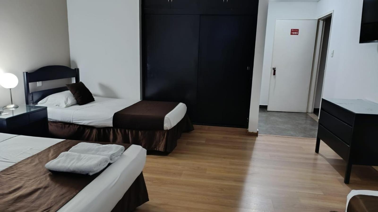 Hotel Ariston קאלי מראה חיצוני תמונה